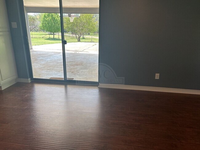 Building Photo - 2807 Brinegar Rd