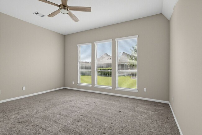 Building Photo - 5123 Morrison Dr