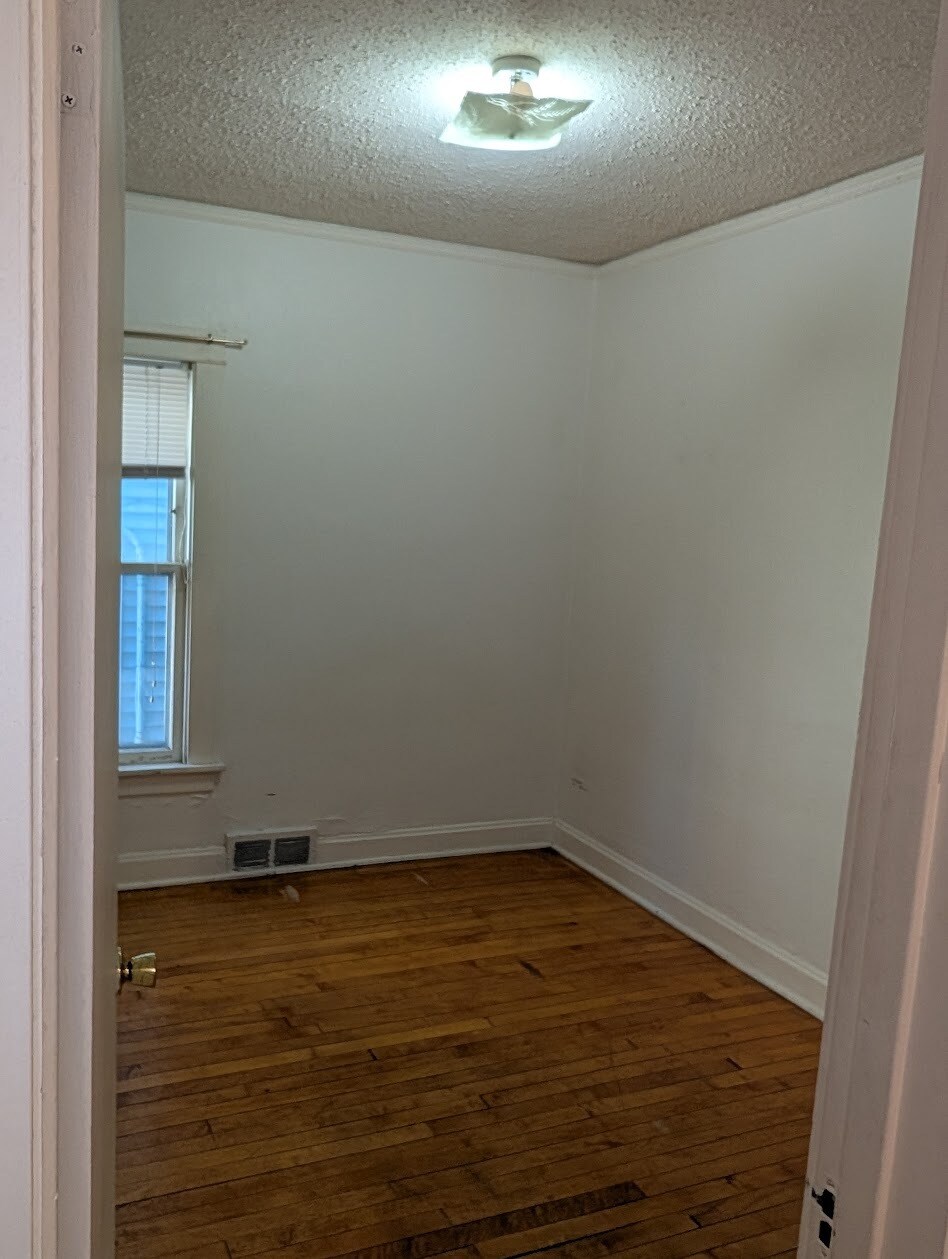 Building Photo - 2069 Winnebago St