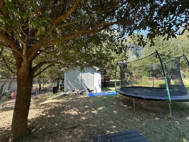 Building Photo - 849 N Third St