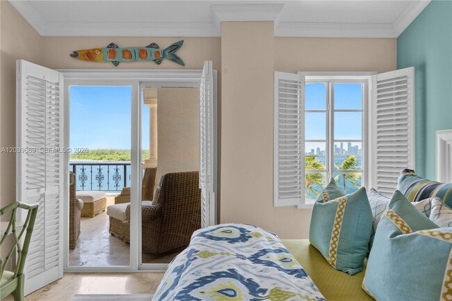 Building Photo - 2244 Fisher Island Dr