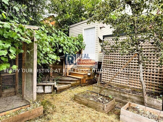 Building Photo - 3115 NE 41st Ave