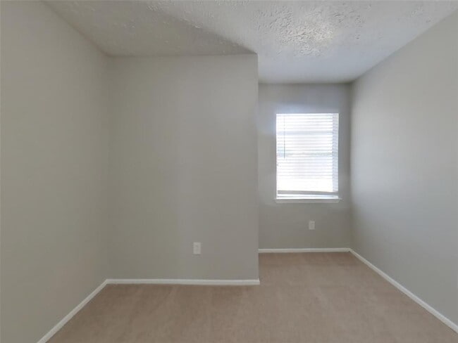 Building Photo - 16319 Silver Sky Ln