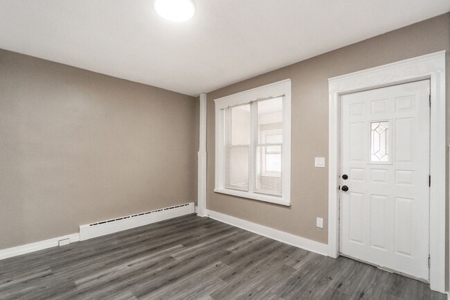 Building Photo - Updated  2BR Home – Walk to Lehigh & Downtown Bethlehem