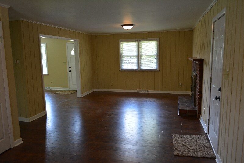 Building Photo - 4501 Kernersville Rd