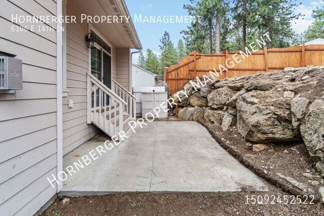 Building Photo - 6106 E 14th Ln
