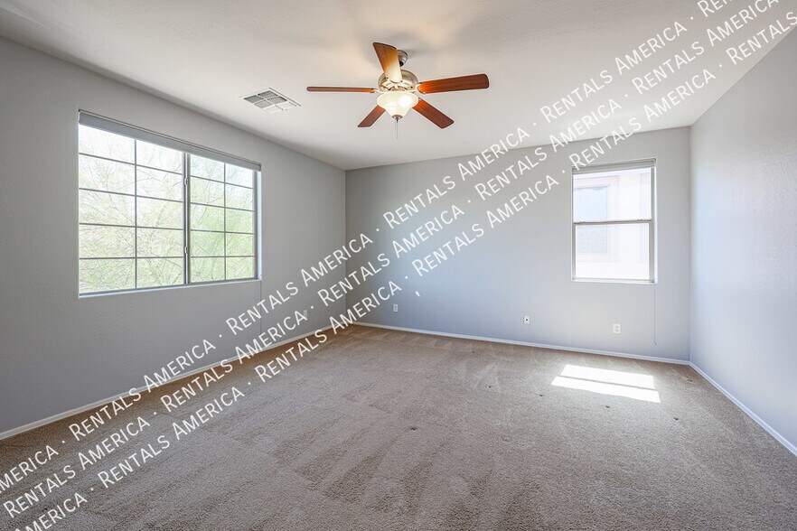 Building Photo - 3117 W Espartero Way