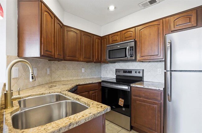 Building Photo - 6000 Shepherd Mountain Cove