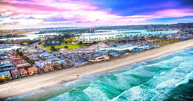 Building Photo - 5551 Churchward St