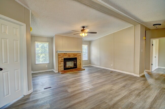 Building Photo - 106 7 Hawks Trail