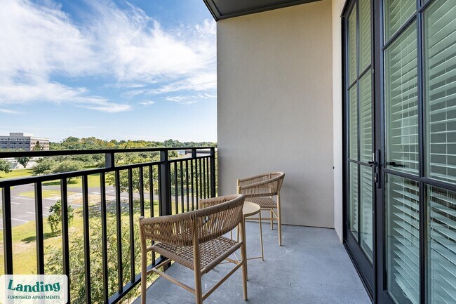 Building Photo - 300 E Broad St