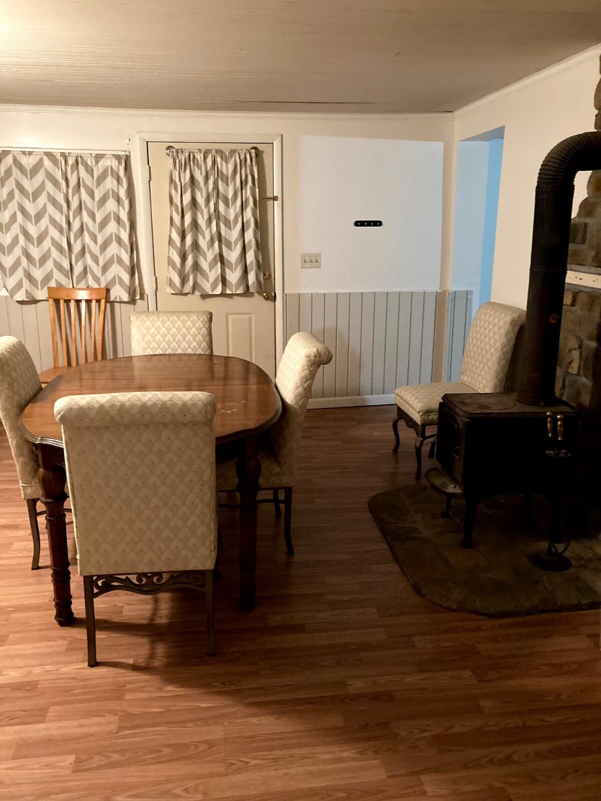 Building Photo - 1132 Shanghai Rd