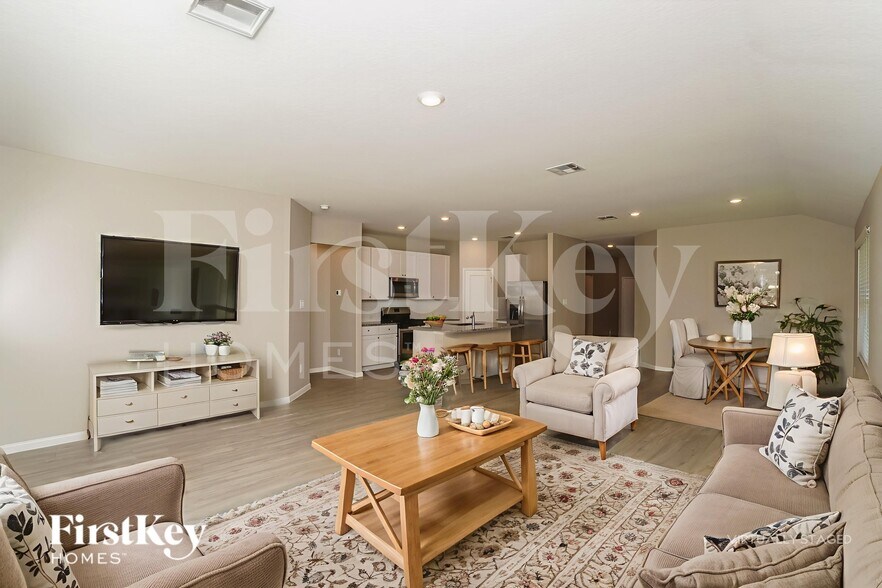 Building Photo - 1252 Treehouse Ln