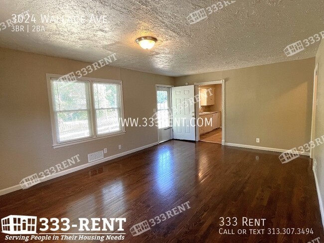 Building Photo - 3024 Wallace Ave