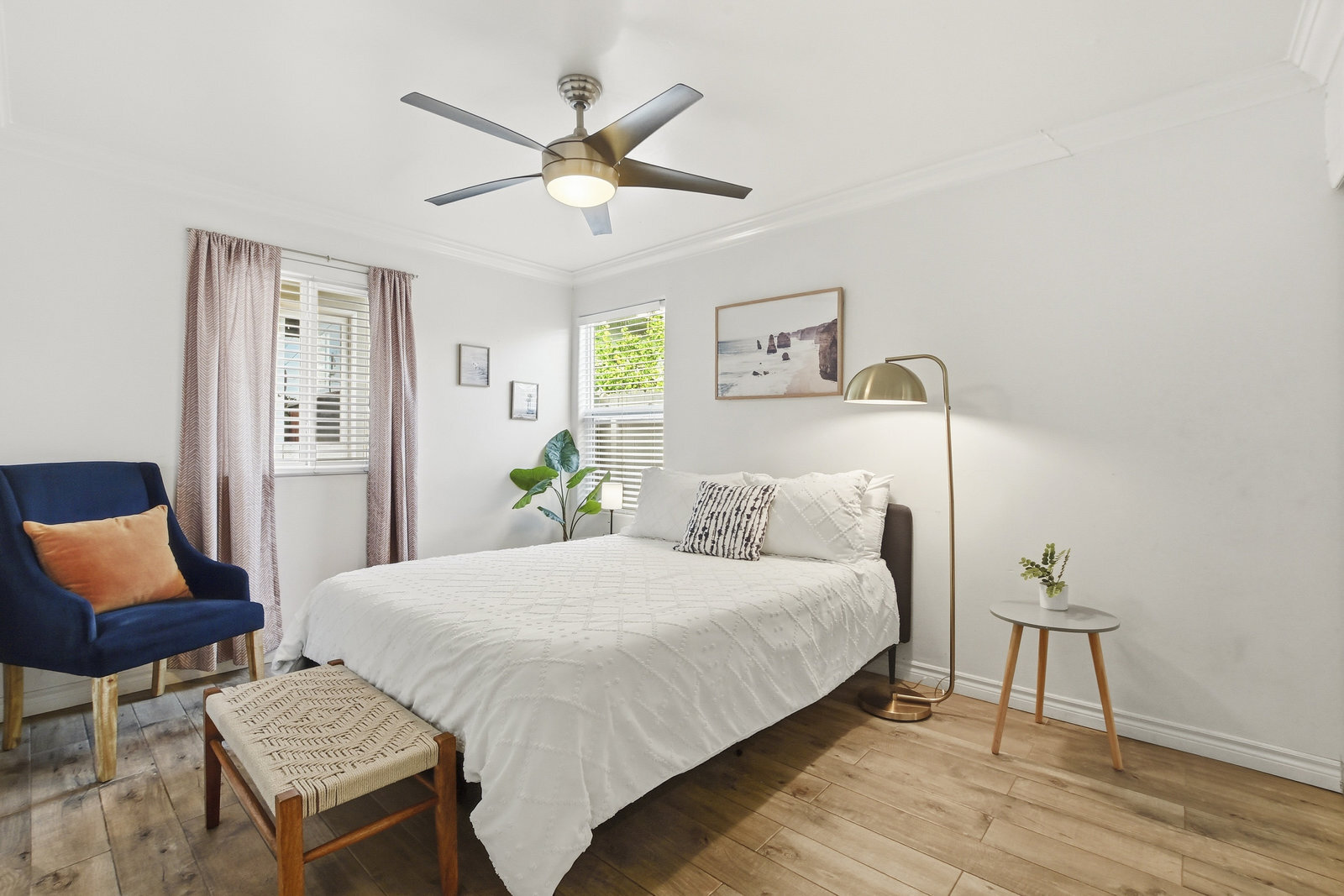 Building Photo - 2154 Oliver Ave