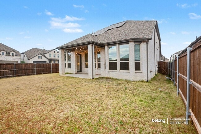 Building Photo - 3801 Blue Yucca Ln