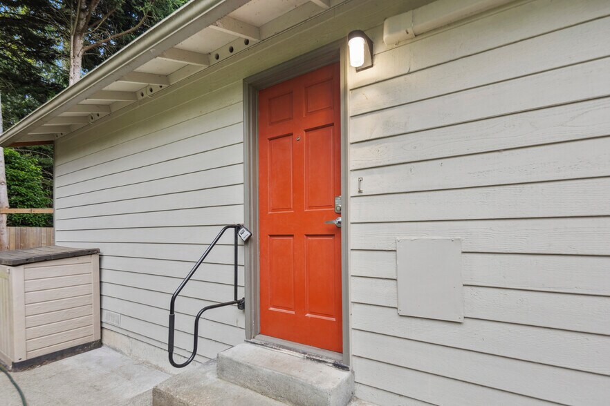 Building Photo - 12442 98th Ave NE
