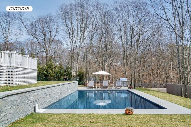 Building Photo - 26 Boatsteerers Ct N