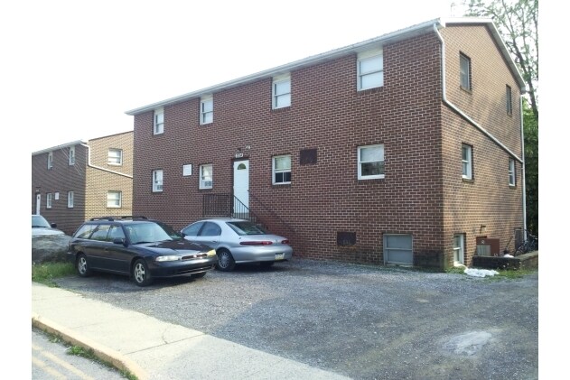 Building Photo - 202 High St