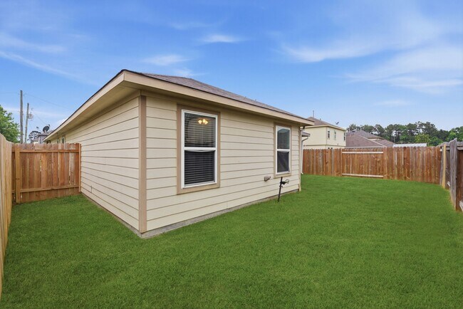 Building Photo - 16763 N Blue Jay Dr