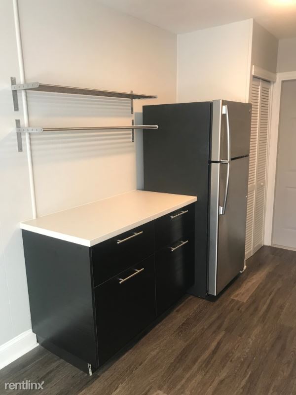 Building Photo - 3104 W San Juan St