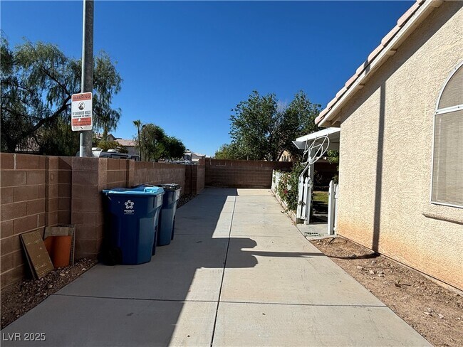 Building Photo - 6369 Elderberry Wine Ave
