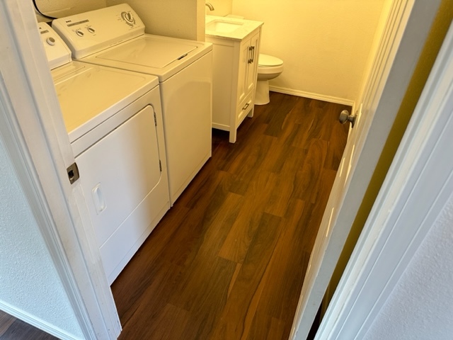 Laundry & 1/2 bath - 6017 Calle Nueve NW