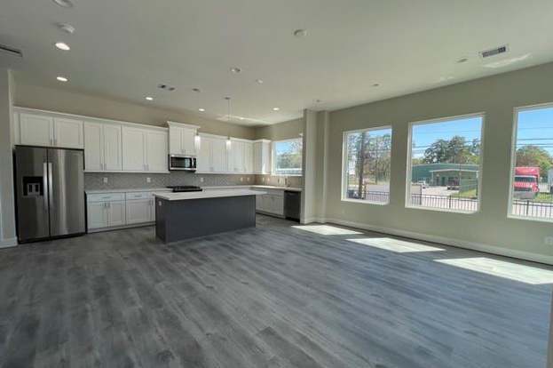 Building Photo - 3344 Pinemont Dr