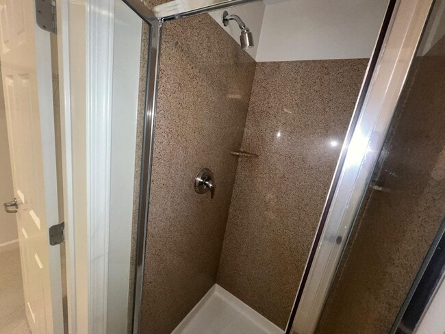 Building Photo - 800 N 8th St