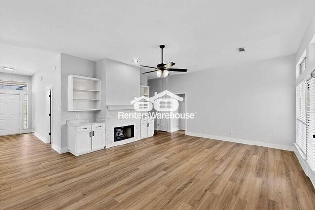 Building Photo - 801 Snapdragon Ln