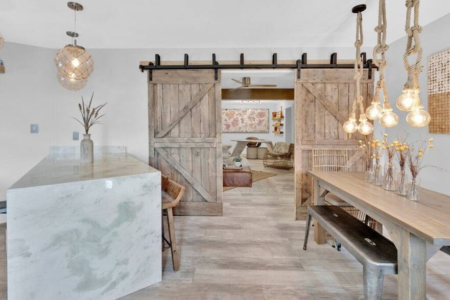 Building Photo - 316 Bream Ave