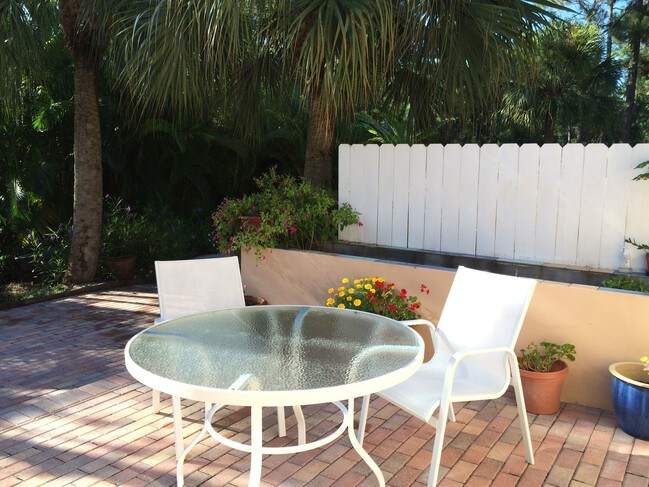 Building Photo - 5771 Bur Oaks Ln