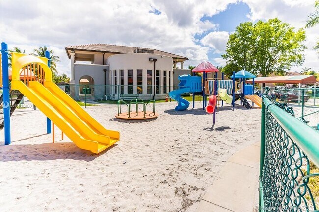 Building Photo - 15369 SW 36th Ter