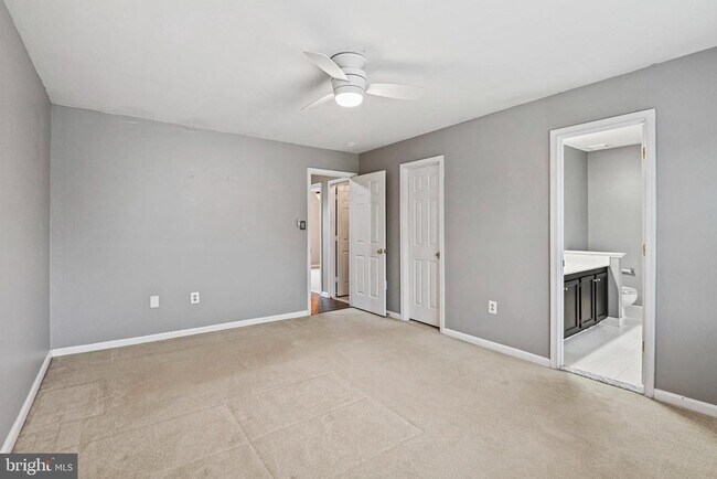 Building Photo - 43515 Blacksmith Square