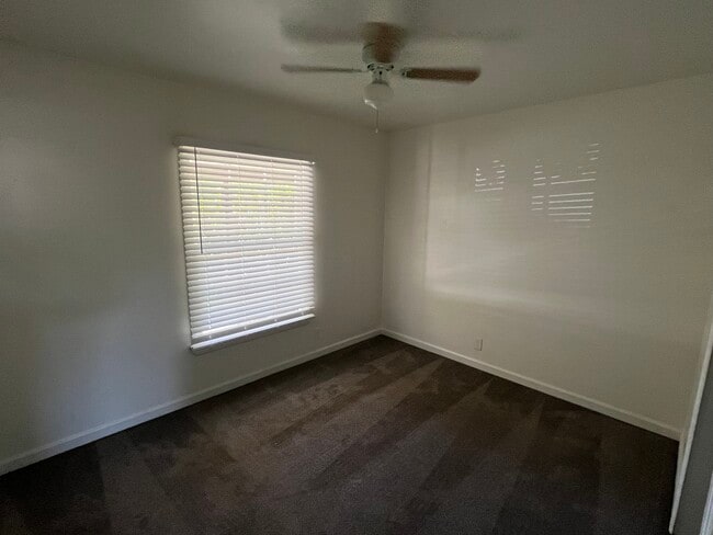 Building Photo - 6322 Almond Dr
