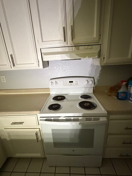 Building Photo - 720 Sunrise Ave