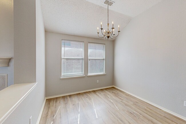 Building Photo - ***Pre-Leasing*** Charming Three-Bedroom H...