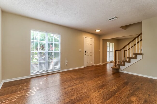 Family room - 9703 Pleasant Run Way