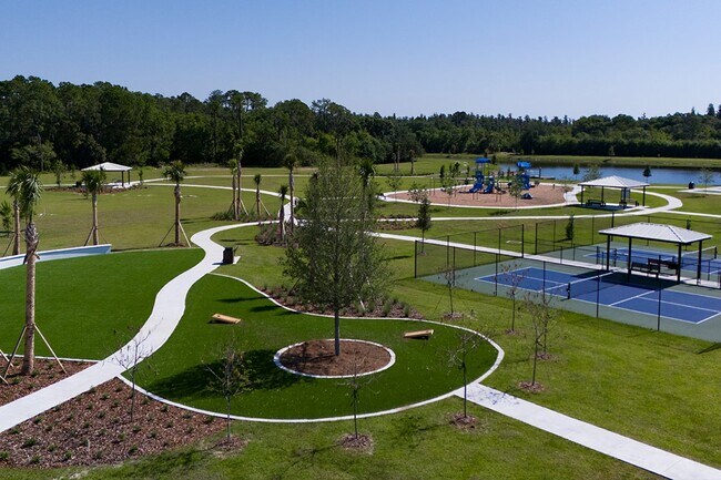Building Photo - 14773 Summer Br Dr