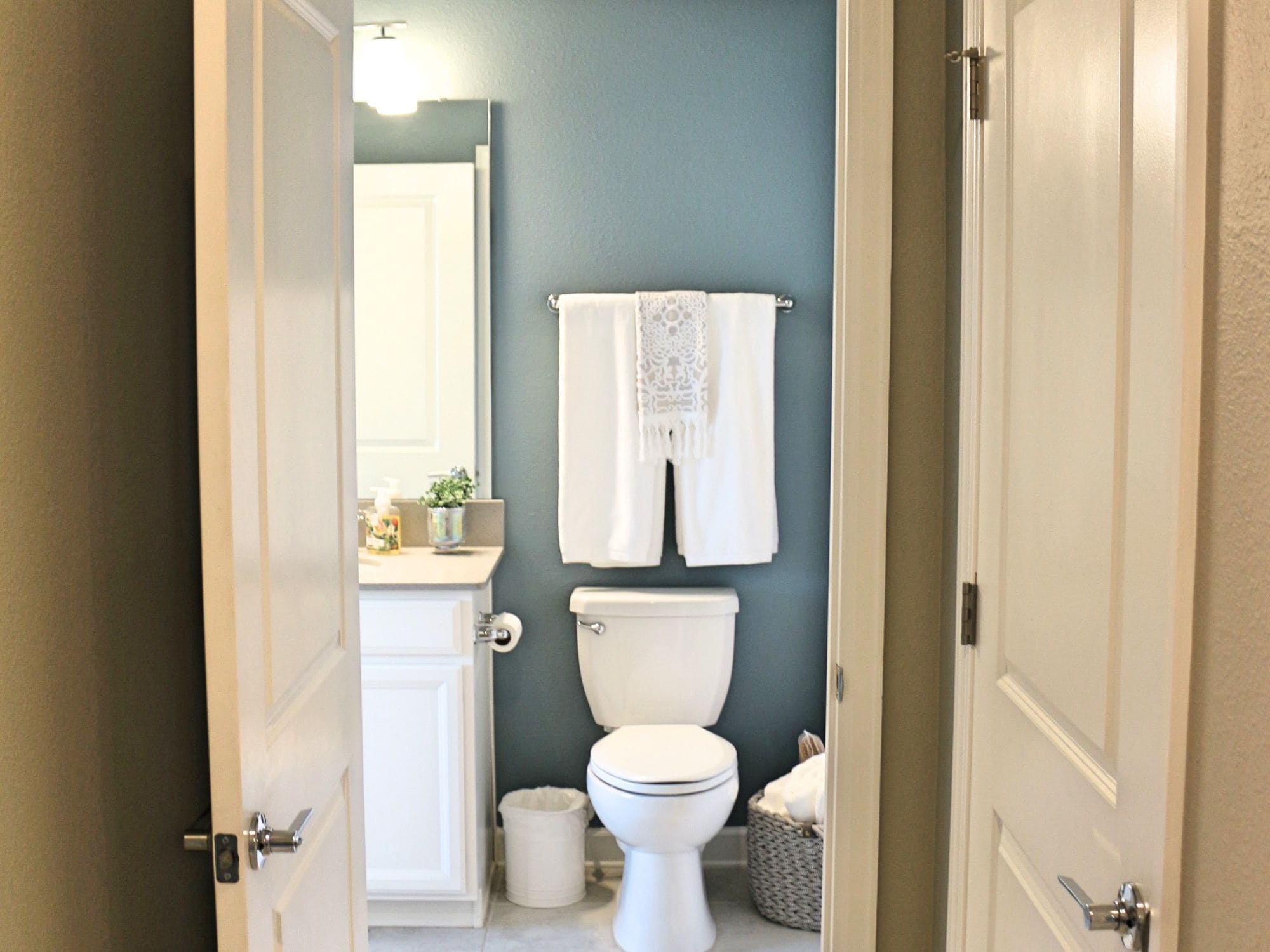 Guest Bath (Shower) - 3538 Belland Cir