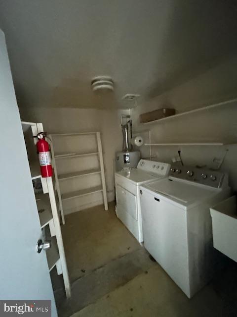 Building Photo - 10142 Fair Wds Dr