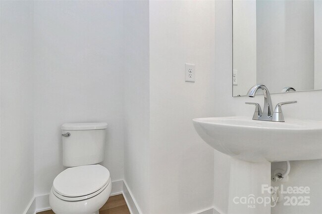 Building Photo - 1103 Kokomo Ln