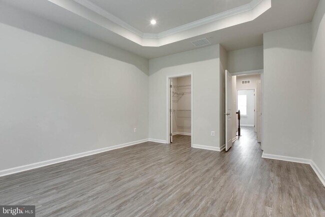 Building Photo - 3004 Cornfield Ave