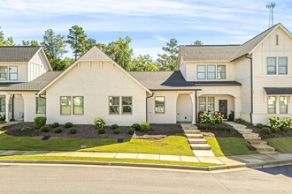 Building Photo - 520 Grey Oak Cir
