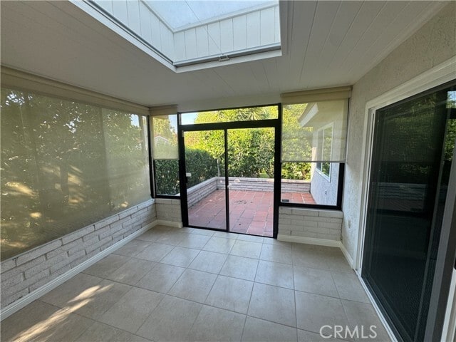 Building Photo - 5260 Duenas