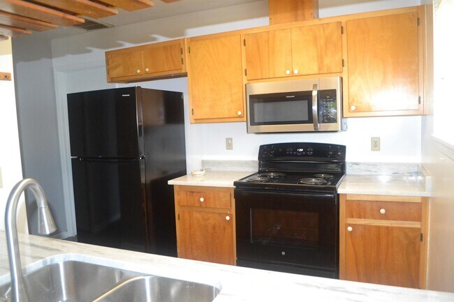 Building Photo - 3561 Sedona Loop