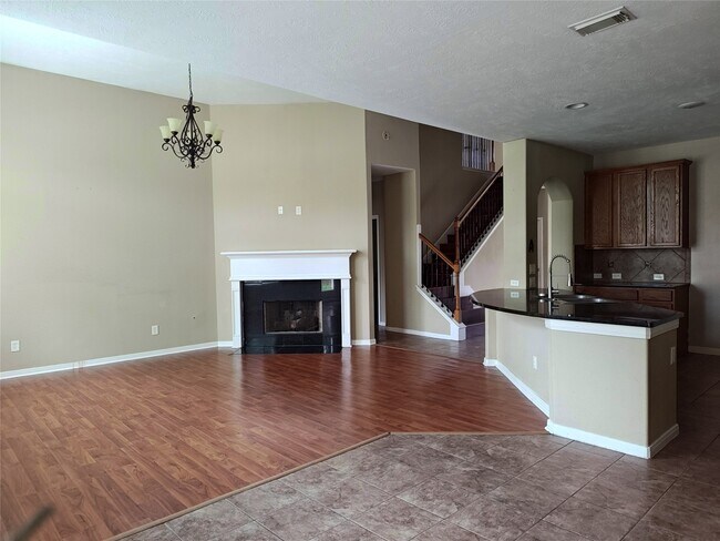 Building Photo - 16919 Creek Mountain Dr
