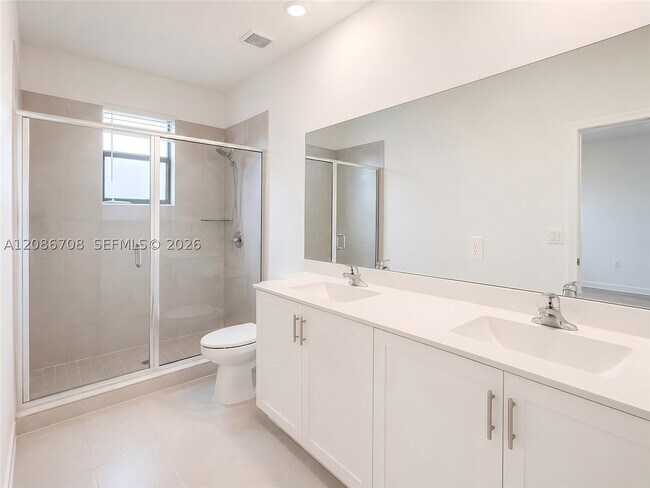 Building Photo - 3448 W 110th St
