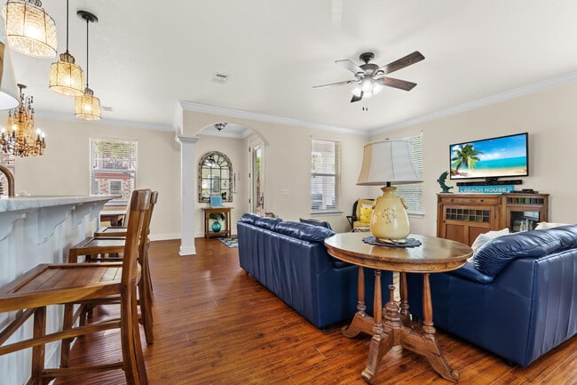 Building Photo - 4555 Grand Key Loop W