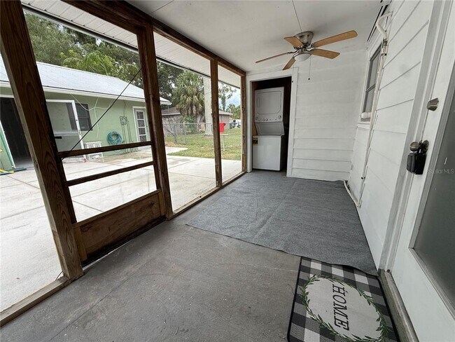 Building Photo - 408 3rd Ave E